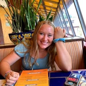 Meet your Posher, Katey